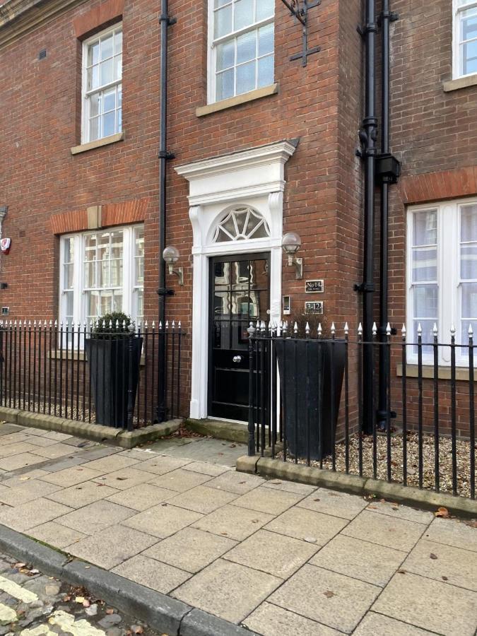 10 Bootham House - Luxury City Centre Apartment With Free Parking For One Car York Eksteriør billede